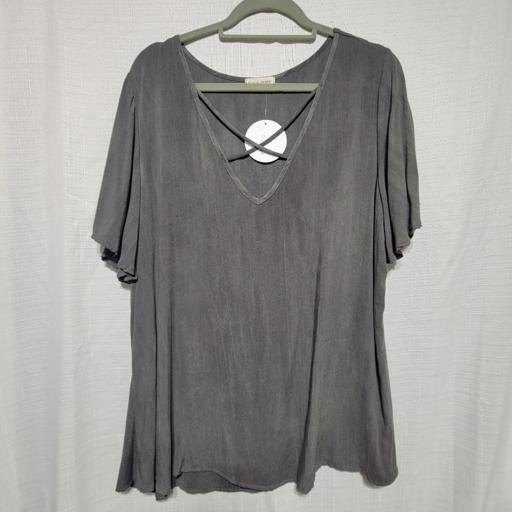 Zoey Criss Cross Tee